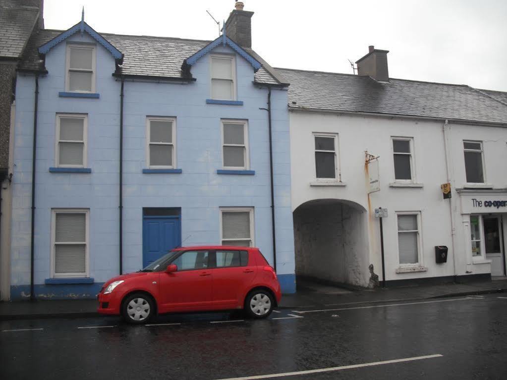 The Blue House Apartments Bushmills Bagian luar foto